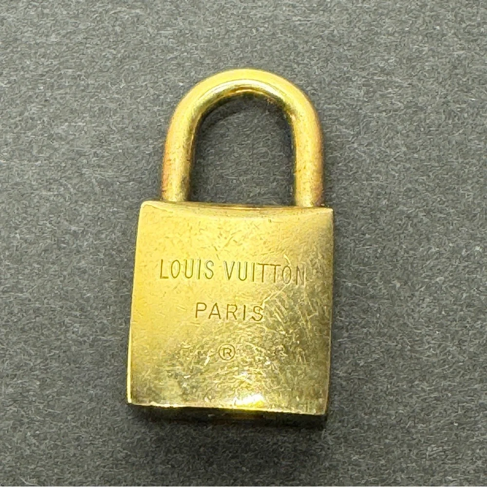Louis Vuitton Brass 230 Padlock  No Key - Picture 2 of 3